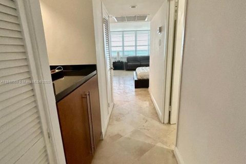 Copropriété à louer à Miami Beach, Floride: 48.77 m2 № 1849293 - photo 6