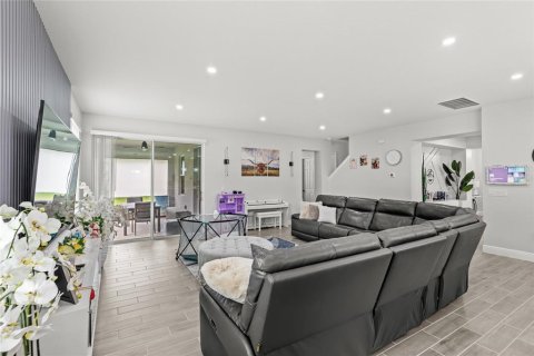 Casa en venta en Mount Dora, Florida, 6 dormitorios, 430.88 m2 № 1881394 - foto 21