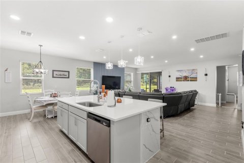 Casa en venta en Mount Dora, Florida, 6 dormitorios, 430.88 m2 № 1881394 - foto 15
