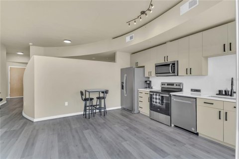 Condo in Orlando, Florida, 1 bedroom  № 2144077 - photo 8