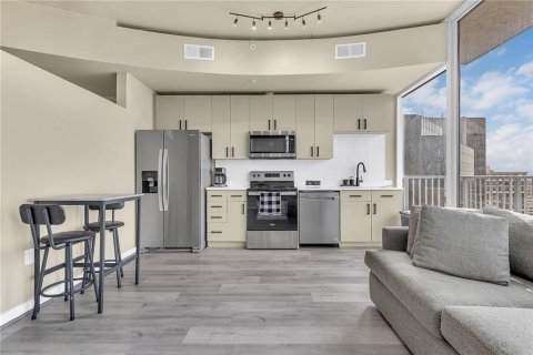 Condo in Orlando, Florida, 1 bedroom  № 2144077 - photo 6