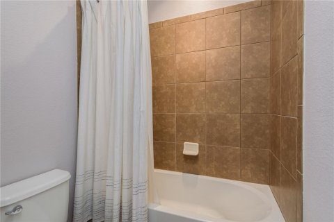 Casa en venta en Wesley Chapel, Florida, 5 dormitorios, 213.4 m2 № 1898619 - foto 29