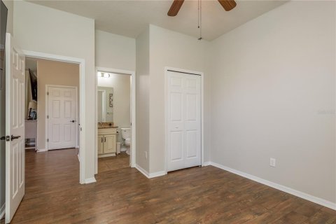 Casa en venta en Wesley Chapel, Florida, 5 dormitorios, 213.4 m2 № 1898619 - foto 17