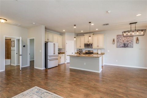Casa en venta en Wesley Chapel, Florida, 5 dormitorios, 213.4 m2 № 1898619 - foto 11