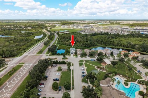 Casa en venta en Wesley Chapel, Florida, 5 dormitorios, 213.4 m2 № 1898619 - foto 4