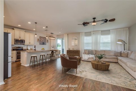 Casa en venta en Wesley Chapel, Florida, 5 dormitorios, 213.4 m2 № 1898619 - foto 7
