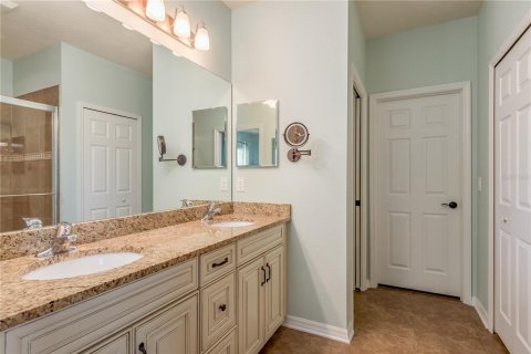 Casa en venta en Wesley Chapel, Florida, 5 dormitorios, 213.4 m2 № 1898619 - foto 24