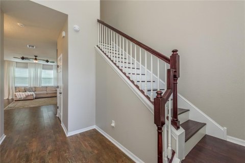 Casa en venta en Wesley Chapel, Florida, 5 dormitorios, 213.4 m2 № 1898619 - foto 6