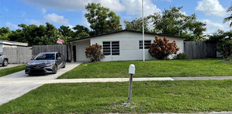 House in Davie, Florida 2 bedrooms, 62.71 sq.m. № 2042980