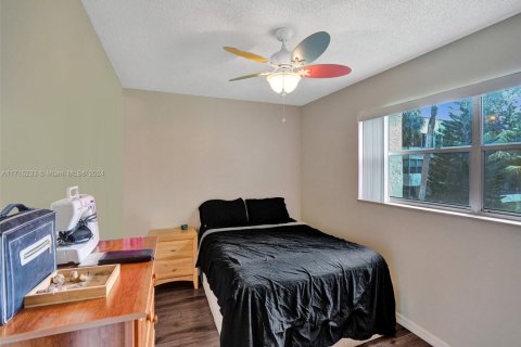 Copropriété à vendre à Tamarac, Floride: 2 chambres, 90.12 m2 № 1714926 - photo 21