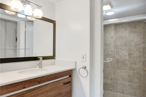 Copropriété à vendre à Tamarac, Floride: 2 chambres, 90.12 m2 № 1714926 - photo 12