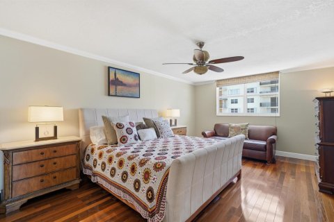 Condo in Hollywood, Florida, 2 bedrooms  № 2183211 - photo 16