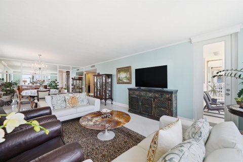 Condo in Hollywood, Florida, 2 bedrooms  № 2183211 - photo 12