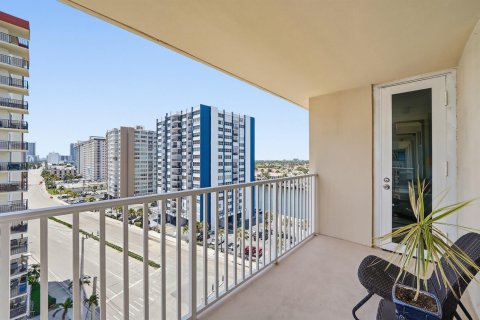 Condo in Hollywood, Florida, 2 bedrooms  № 2183211 - photo 30