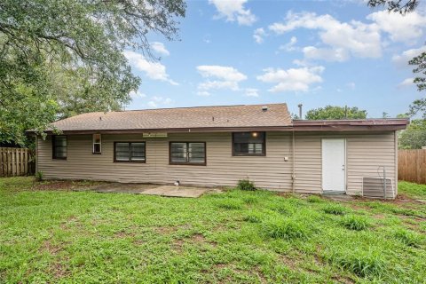 House in Titusville, Florida 2 bedrooms, 101.82 sq.m. № 1769751 - photo 21