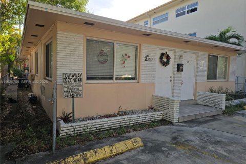 Снять в аренду виллу или дом в Холливуд, Флорида 1 спальня, 245.26м2, № 1984218 - фото 8