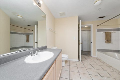 Condominio en venta en Orlando, Florida, 2 dormitorios, 102.84 m2 № 2210444 - foto 14