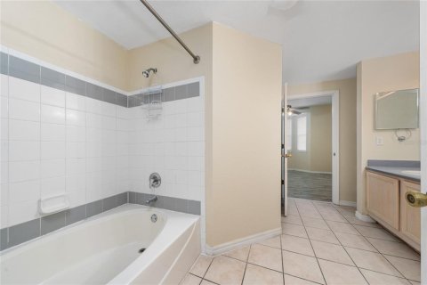 Condominio en venta en Orlando, Florida, 2 dormitorios, 102.84 m2 № 2210444 - foto 15