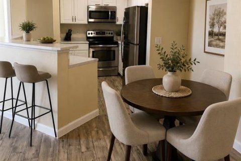 Condominio en venta en Orlando, Florida, 2 dormitorios, 102.84 m2 № 2210444 - foto 3