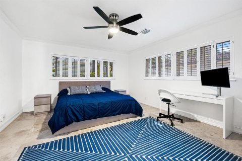 Villa ou maison à louer à Fort Lauderdale, Floride: 3 chambres, 188.68 m2 № 2182897 - photo 10