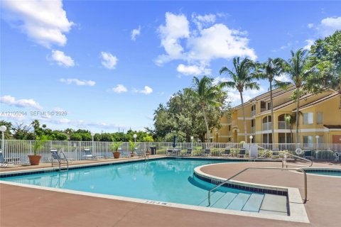 Copropriété à louer à Oakland Park, Floride: 2 chambres, 116.69 m2 № 2423264 - photo 21
