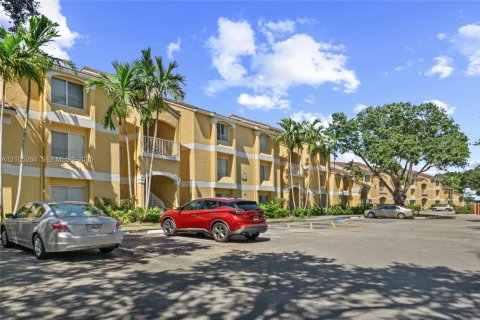 Condo à Oakland Park, Floride, 2 chambres  № 2423264