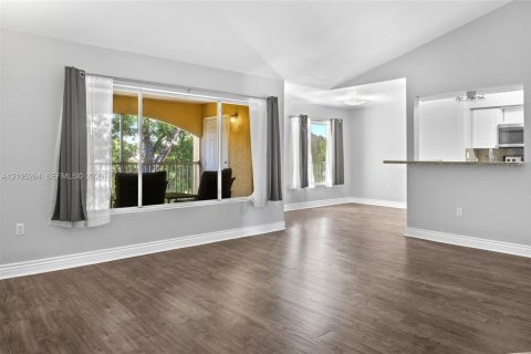 Copropriété à louer à Oakland Park, Floride: 2 chambres, 116.69 m2 № 2423264 - photo 4