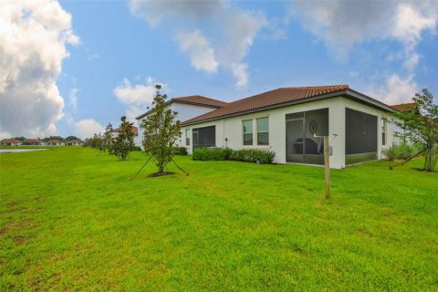 Townhouse in Wimauma, Florida 2 bedrooms, 149.94 sq.m. № 1821006 - photo 12