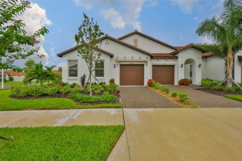 Townhouse in Wimauma, Florida 2 bedrooms, 149.94 sq.m. № 1821006 - photo 2