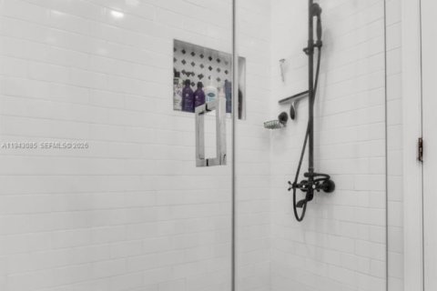 Casa en venta en Miami, Florida, 2 dormitorios, 113.15 m2 № 2000633 - foto 20