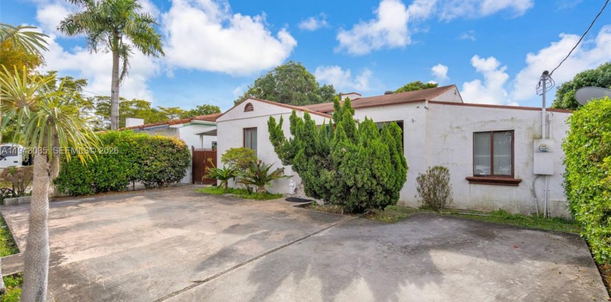 Casa en Miami, Florida 2 dormitorios, 113.15 m2 № 2000633