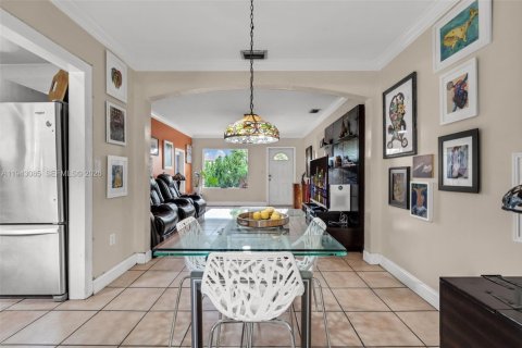 Casa en venta en Miami, Florida, 2 dormitorios, 113.15 m2 № 2000633 - foto 7