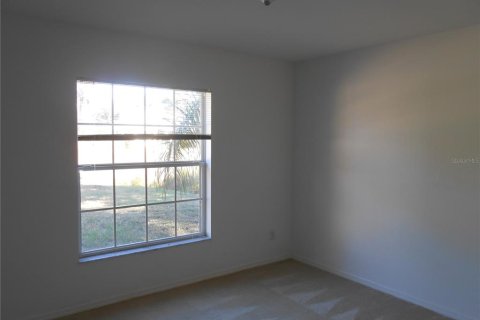 Villa ou maison à louer à North Port, Floride: 3 chambres, 166.11 m2 № 2101954 - photo 5