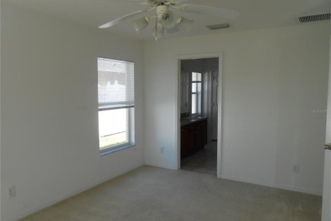 Villa ou maison à louer à North Port, Floride: 3 chambres, 166.11 m2 № 2101954 - photo 9