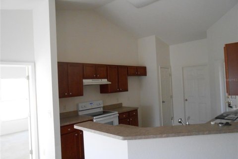 Villa ou maison à louer à North Port, Floride: 3 chambres, 166.11 m2 № 2101954 - photo 3