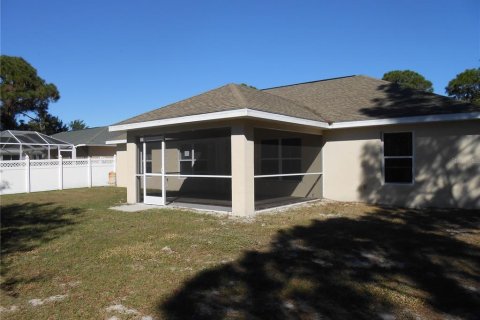Villa ou maison à louer à North Port, Floride: 3 chambres, 166.11 m2 № 2101954 - photo 13