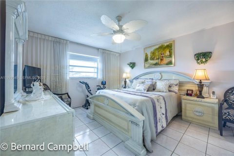 Condominio en venta en Lauderdale Lakes, Florida, 2 dormitorios, 102.38 m2 № 2055408 - foto 19