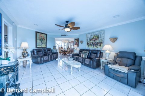 Condominio en venta en Lauderdale Lakes, Florida, 2 dormitorios, 102.38 m2 № 2055408 - foto 11