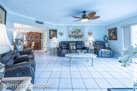 Condominio en venta en Lauderdale Lakes, Florida, 2 dormitorios, 102.38 m2 № 2055408 - foto 12