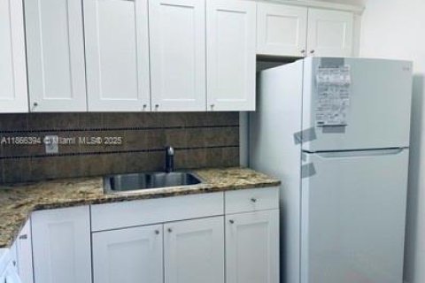 Copropriété à vendre à Coral Gables, Floride: 1 chambre, 53.05 m2 № 1897261 - photo 4