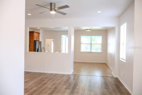 Casa en alquiler en Orlando, Florida, 3 dormitorios, 158.03 m2 № 1902776 - foto 11