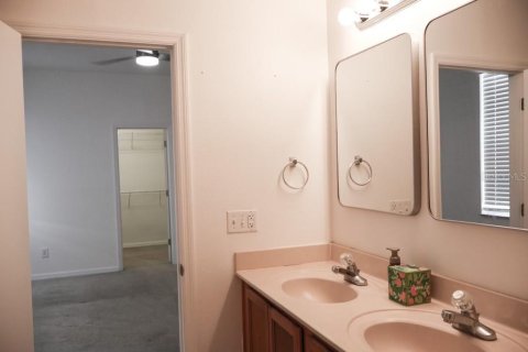 Casa en alquiler en Orlando, Florida, 3 dormitorios, 158.03 m2 № 1902776 - foto 12