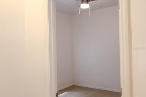 Casa en alquiler en Orlando, Florida, 3 dormitorios, 158.03 m2 № 1902776 - foto 13