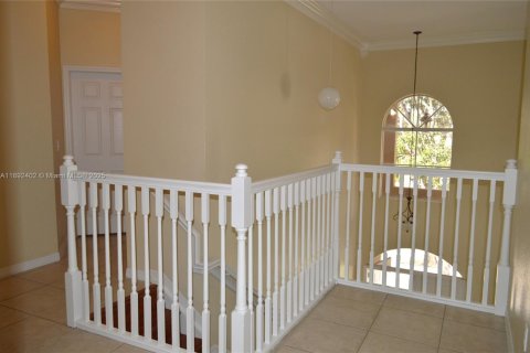 House in Miramar, Florida 4 bedrooms, 245.08 sq.m. № 1948529 - photo 15