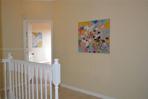 House in Miramar, Florida 4 bedrooms, 245.08 sq.m. № 1948529 - photo 8