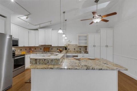 Condo in Lakeland, Florida, 3 bedrooms  № 2222672 - photo 13