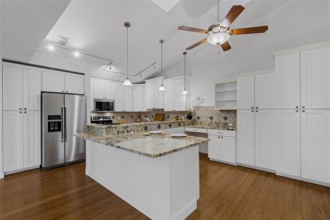 Condo in Lakeland, Florida, 3 bedrooms  № 2222672 - photo 11