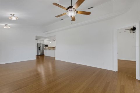 Condo in Lakeland, Florida, 3 bedrooms  № 2222672 - photo 10