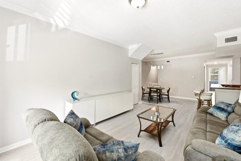 Condo in Coral Springs, Florida, 2 bedrooms  № 2078110 - photo 15