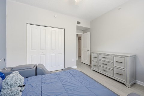 Condo in Coral Springs, Florida, 2 bedrooms  № 2078110 - photo 22
